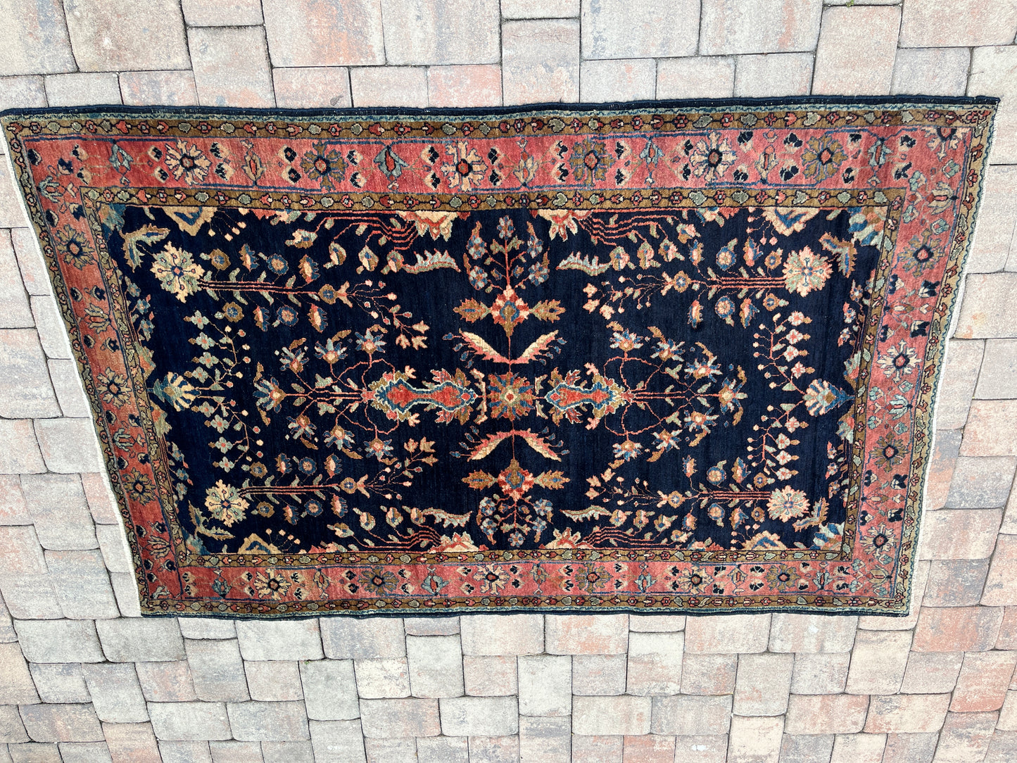 ANTIQUE SAROUK MOHAGERAN CARPET   4.3 X 6.5 FT